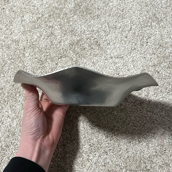 Hand Forged Everlast Metal 1013 Aluminum Dish - Picture 7 of 8